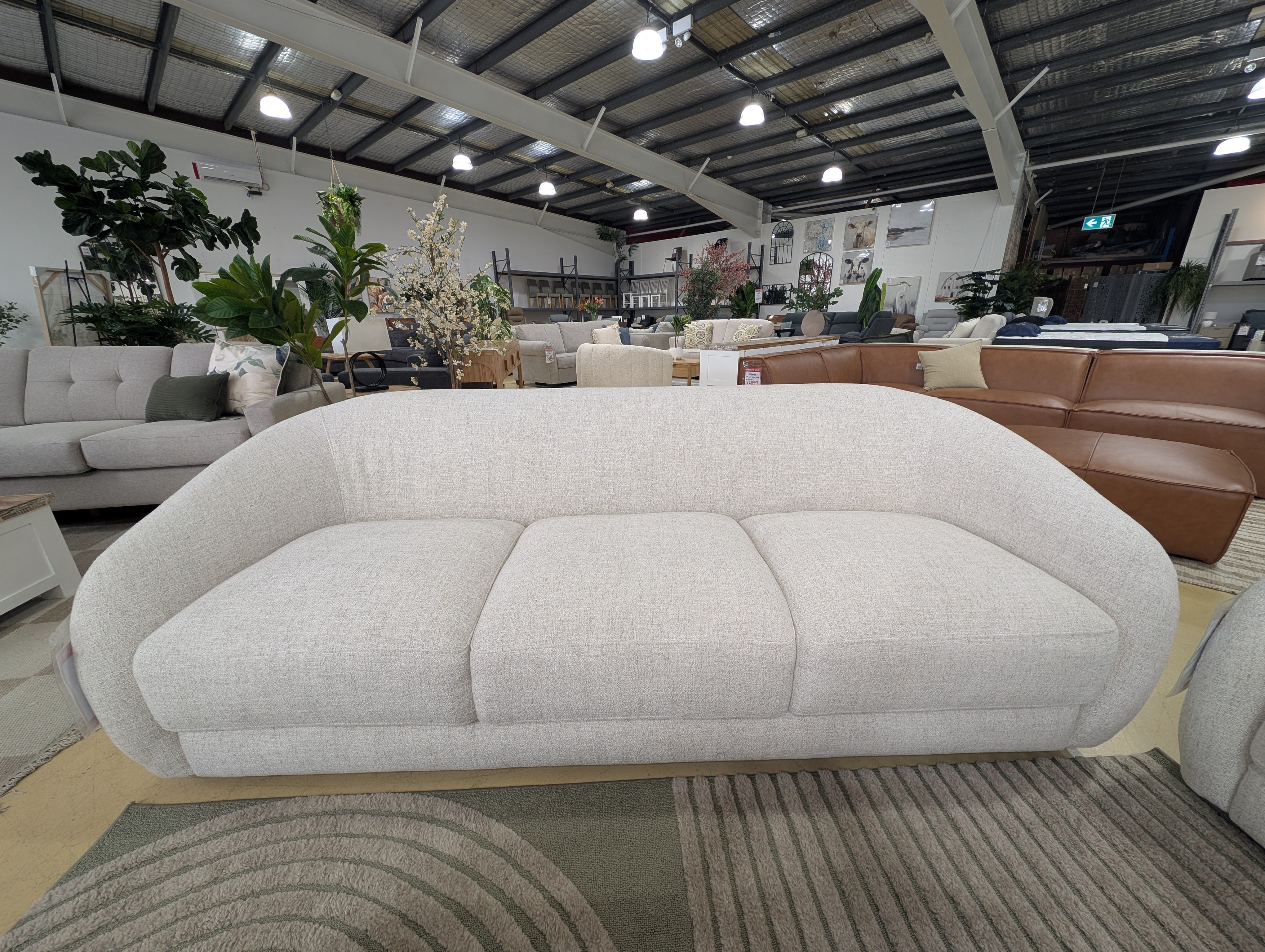 CURVE 3 Seater-Linen Sofa