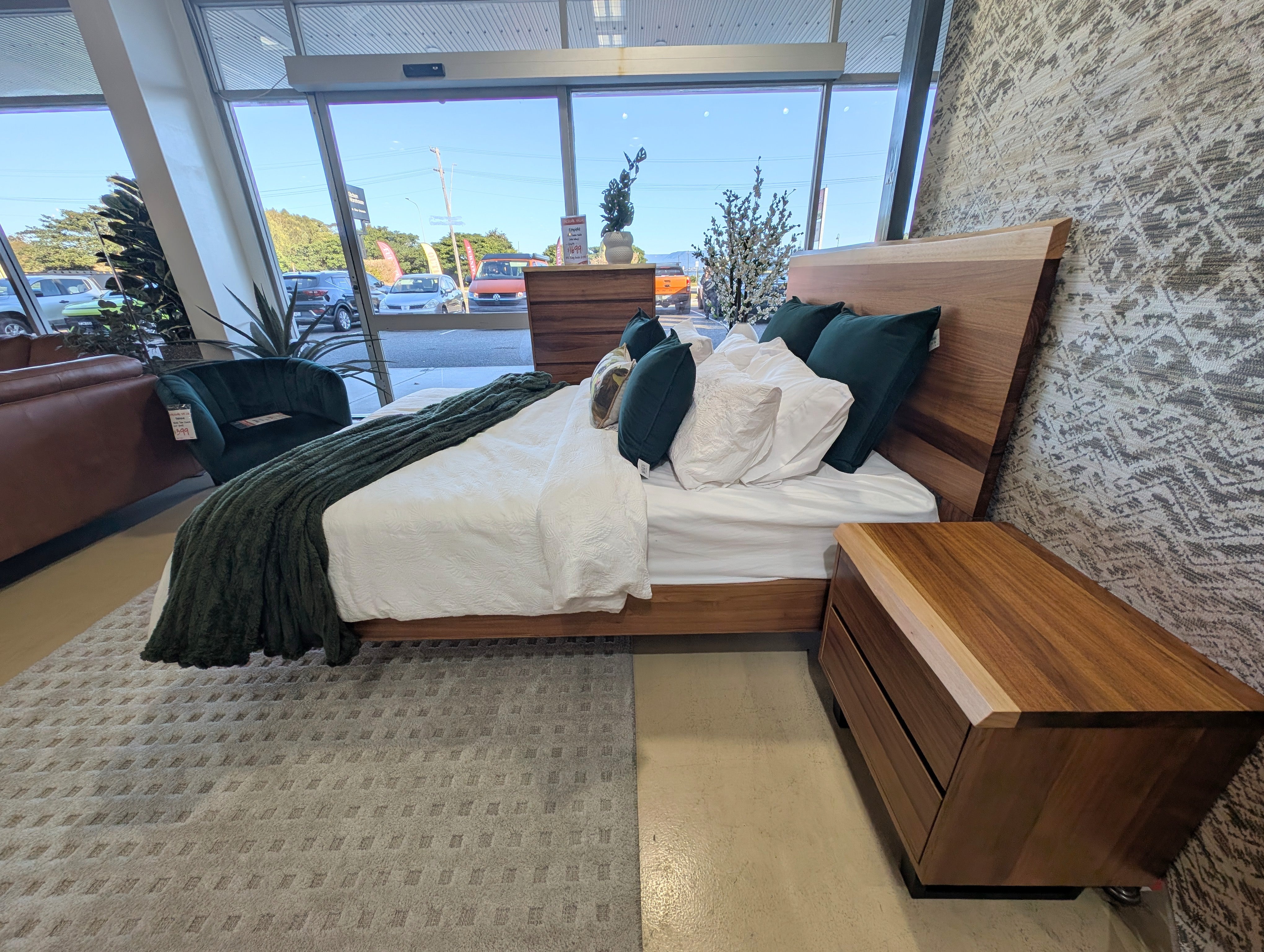 EMPIRE 4PC Queen Suite with Tallboy