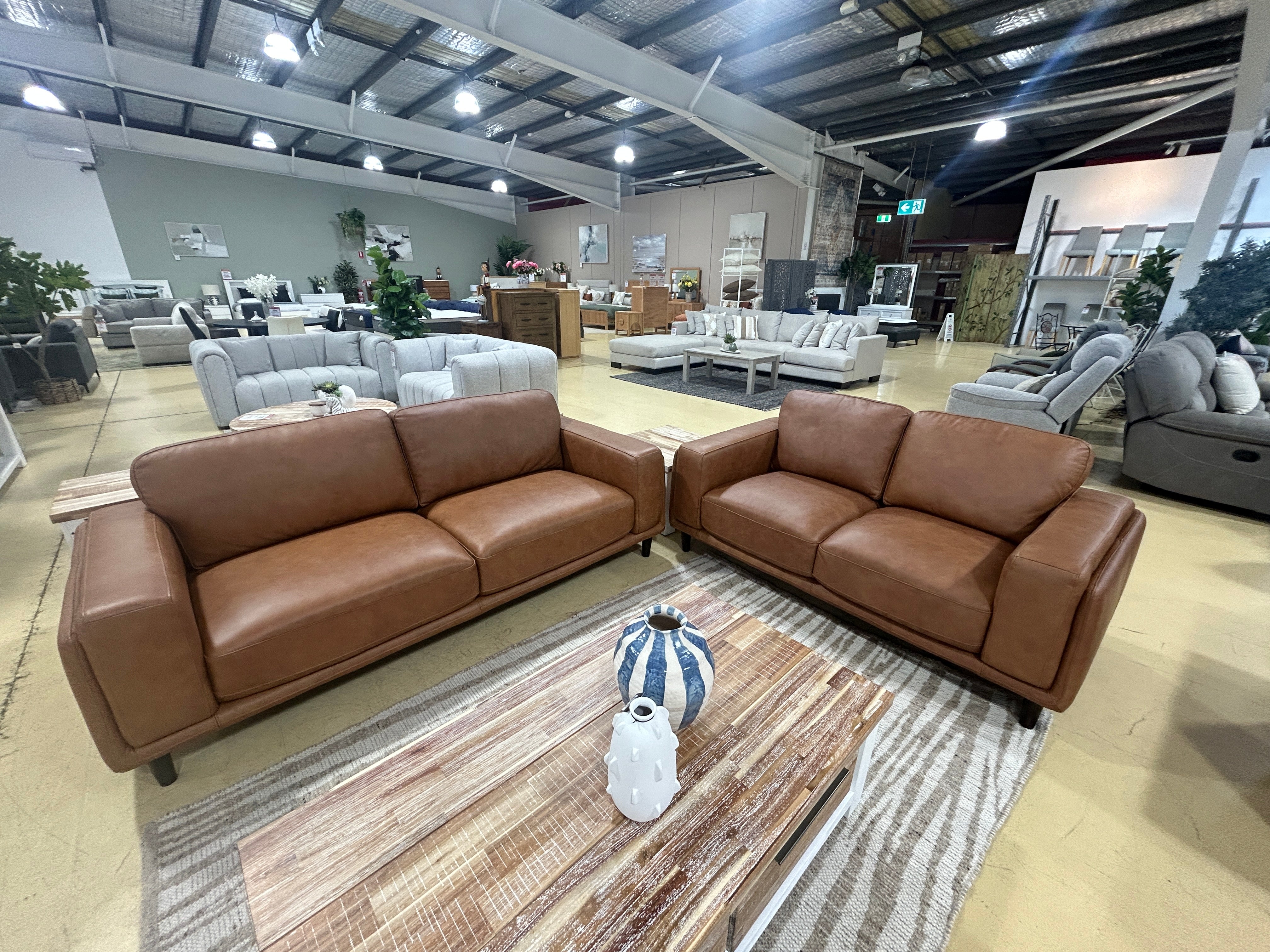 ZEPLIN 2 Seater Leather Lounge - Chesnut