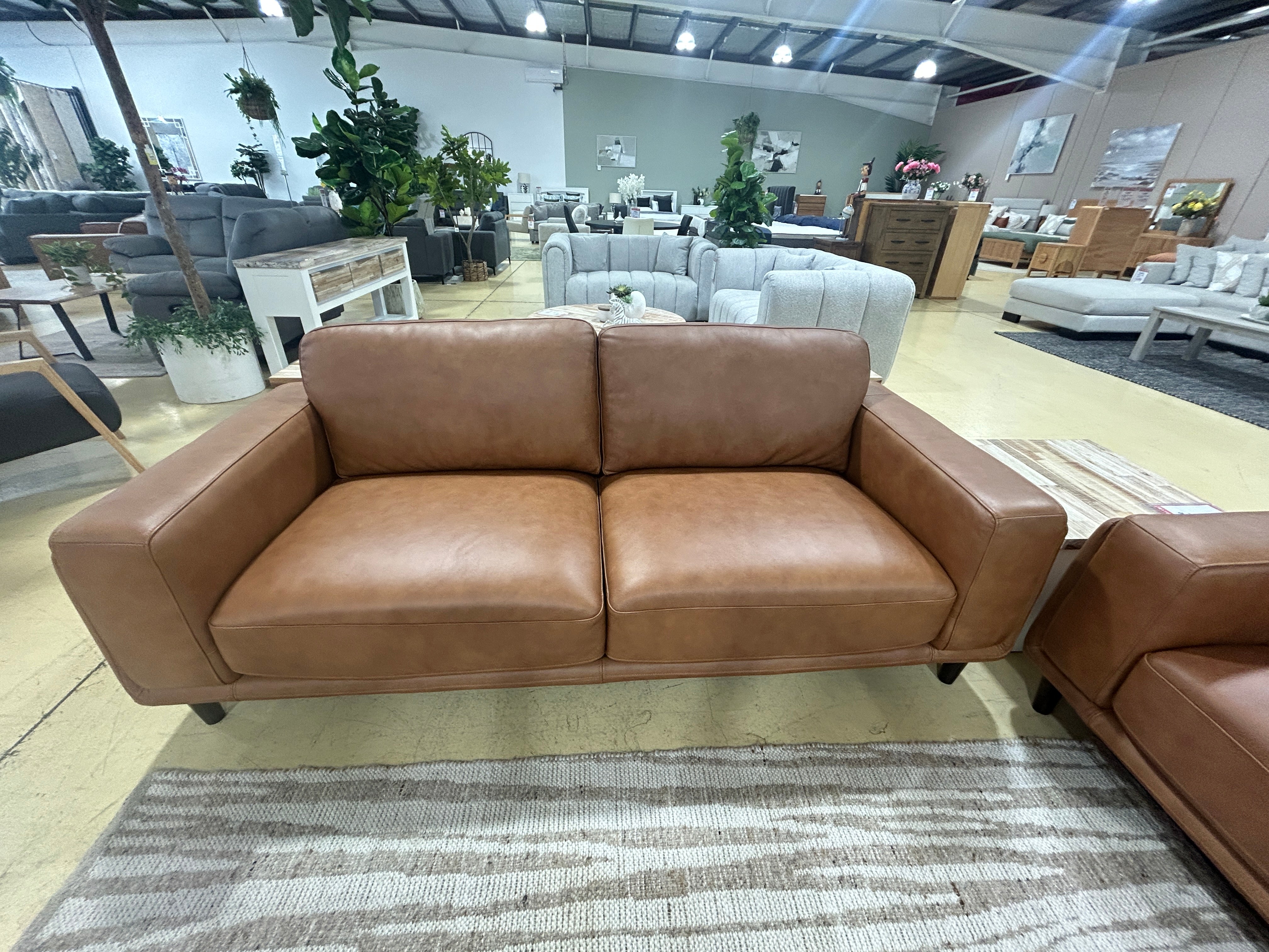 ZEPLIN 3 Seater Leather Lounge - Chesnut