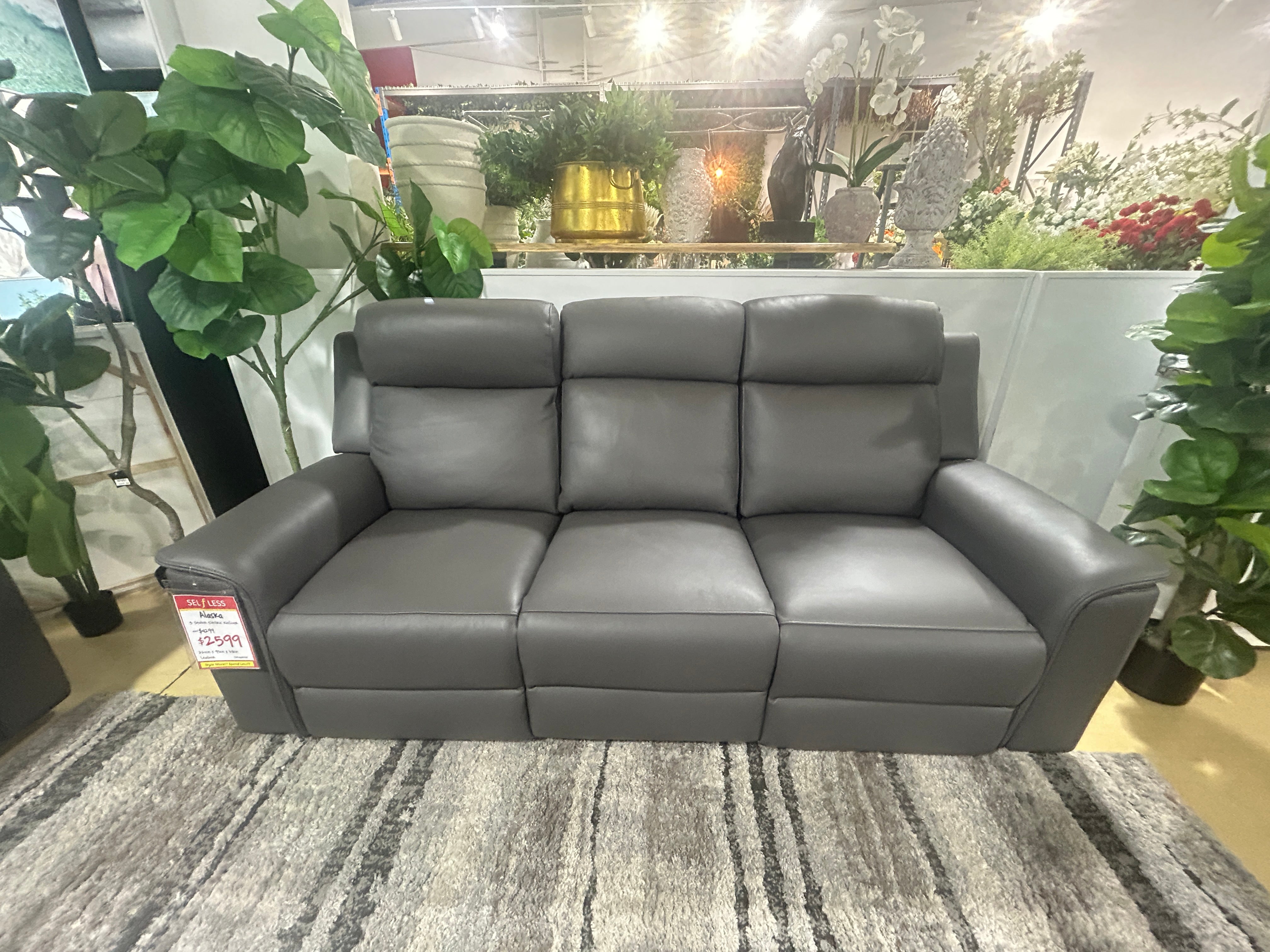ALASKA LEATHER 3S LOU WITH 2 ELEC RECLIENER-GRAPHITE / NEWSTEAD