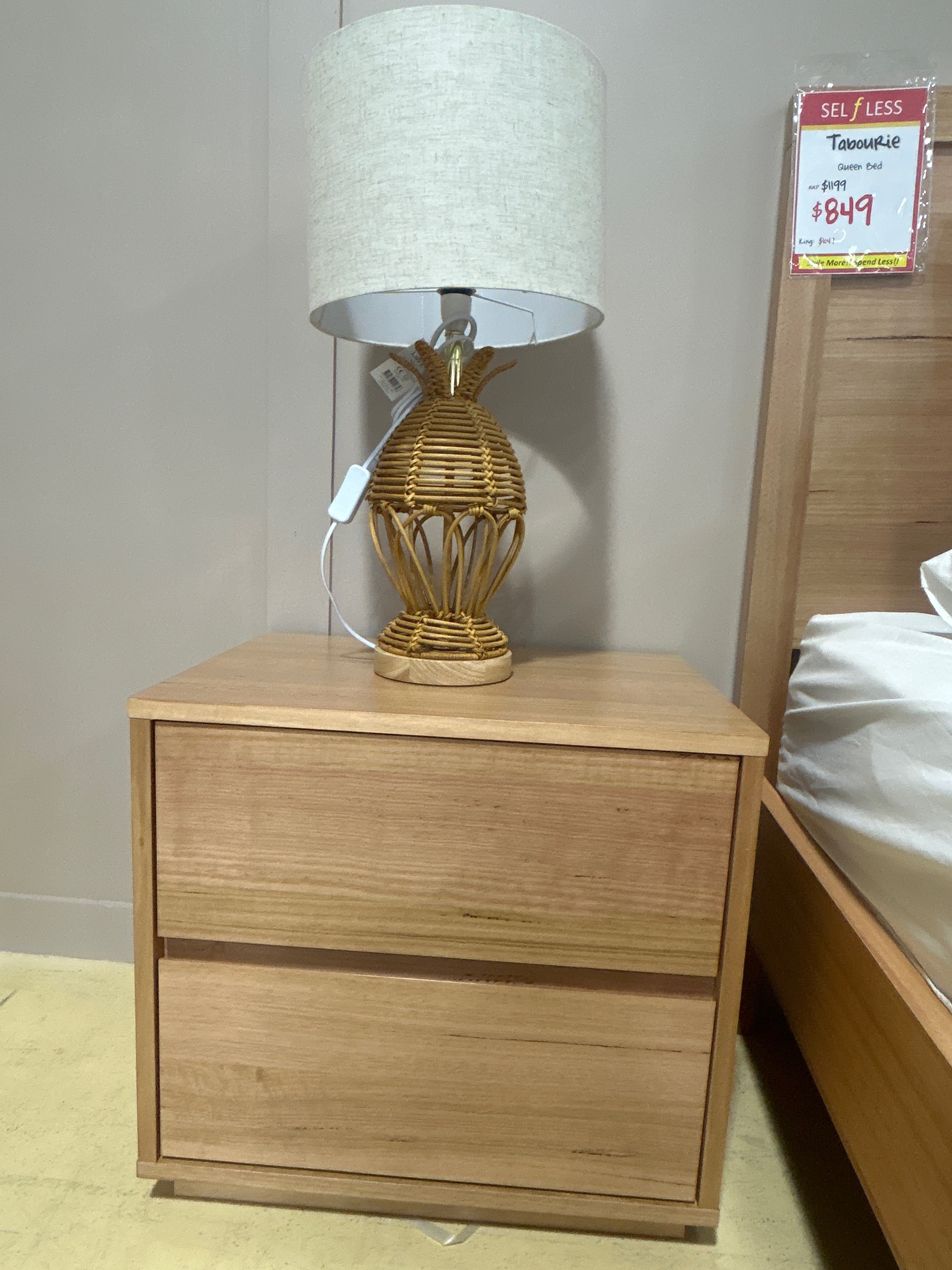 TABOURIE 4PC QUEEN BEDROOM SUITE
